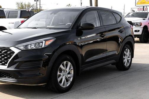 2021 Hyundai TUCSON SE