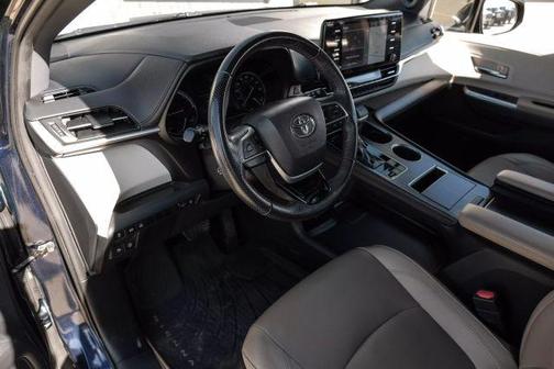 2021 Toyota Sienna Limited