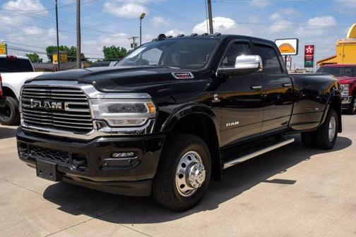 2021 RAM 3500 Laramie