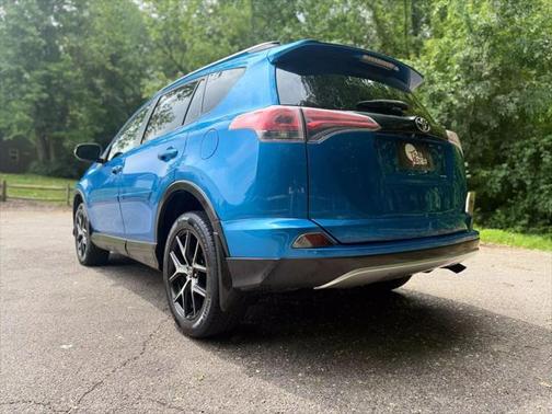 2016 Toyota RAV4 SE