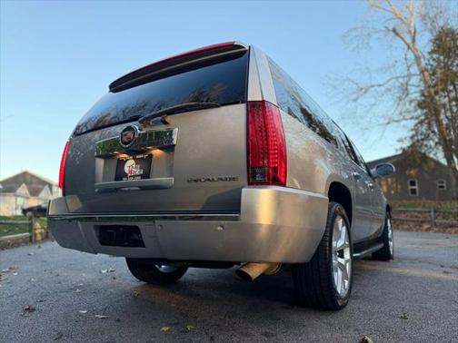 2013 Cadillac Escalade ESV Sport