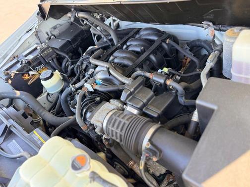 2017 Nissan NV Passenger NV3500 HD SL V8