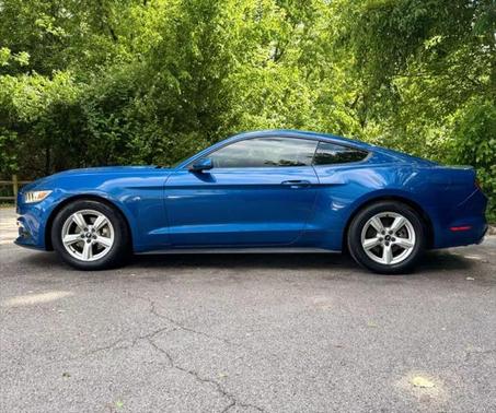 2017 Ford Mustang V6