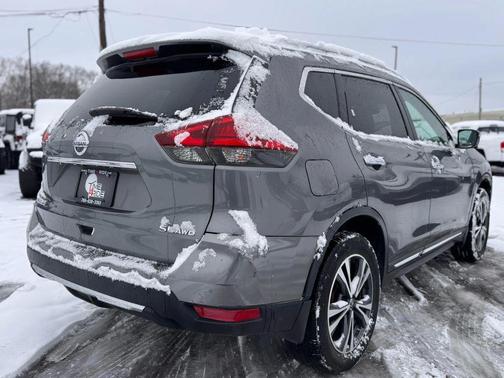 2017 Nissan Rogue SL