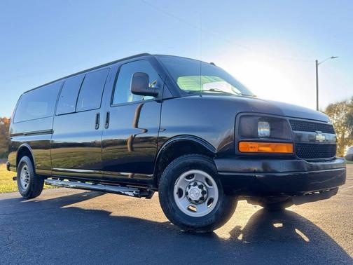 2016 Chevrolet Express 3500 LS
