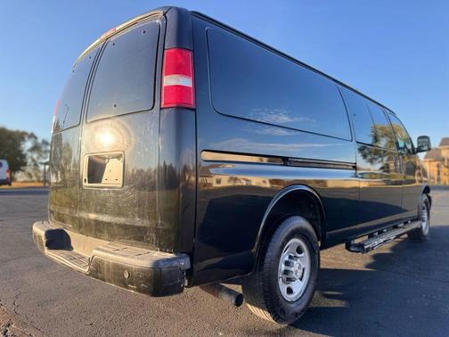 2016 Chevrolet Express 3500 LS