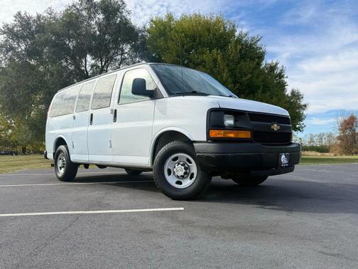 2014 Chevrolet Express 2500 LS
