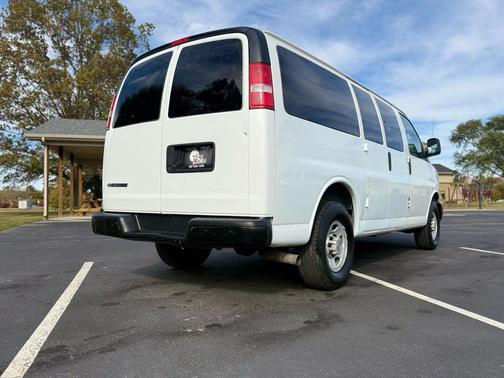2014 Chevrolet Express 2500 LS