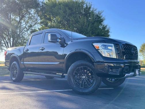 2018 Nissan Titan Platinum Reserve