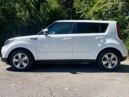 2017 Kia Soul Base