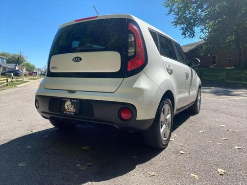 2017 Kia Soul Base