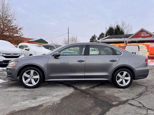 2012 Volkswagen Passat Base