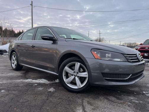 2012 Volkswagen Passat Base