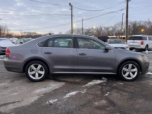 2012 Volkswagen Passat Base