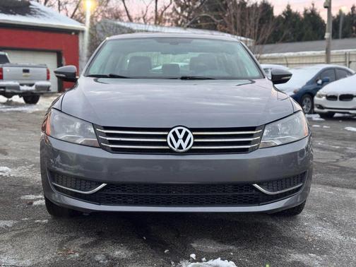 2012 Volkswagen Passat Base
