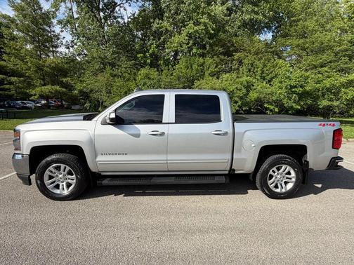 Silver Ice Metallic 2018 Chevrolet Silverado 1500 1LT