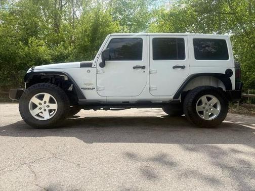 2012 Jeep Wrangler Unlimited Sahara