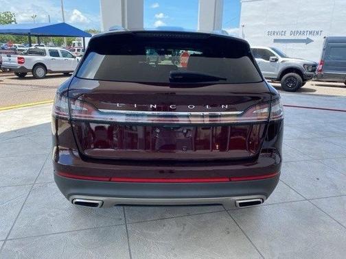 2022 Lincoln Nautilus Standard