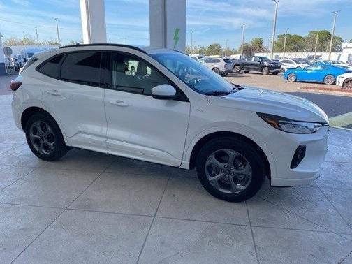 2023 Ford Escape ST-Line Select