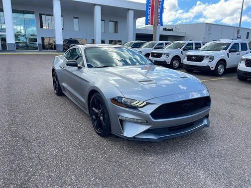 2022 Ford Mustang EcoBoost