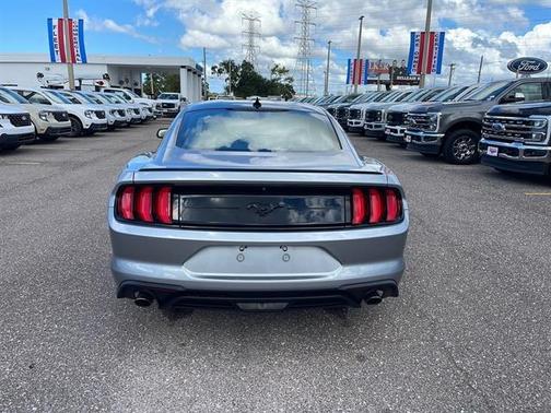2022 Ford Mustang EcoBoost