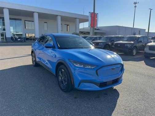 2022 Ford Mustang Mach-E Select