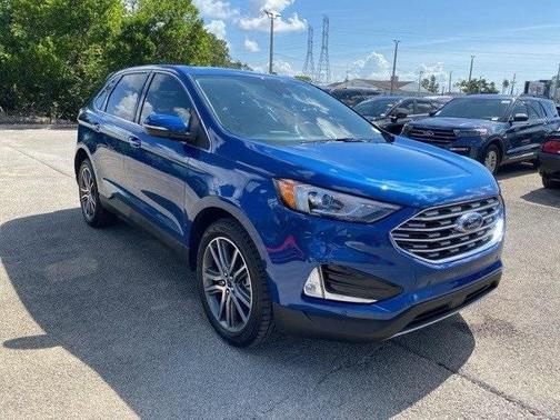 2022 Ford Edge Titanium