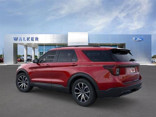 2025 Ford Explorer ST-Line
