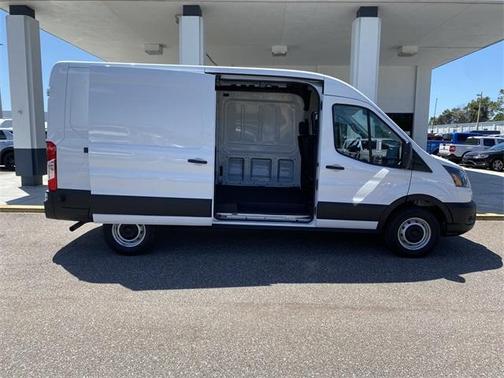2025 Ford Transit-250 148 WB Medium Roof Cargo