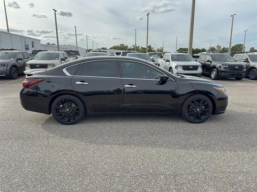 2017 Nissan Altima 2.5 SR