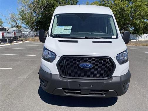 2025 Ford Transit-250 148 WB Medium Roof Cargo