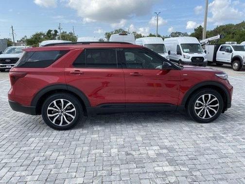 2022 Ford Explorer ST-Line