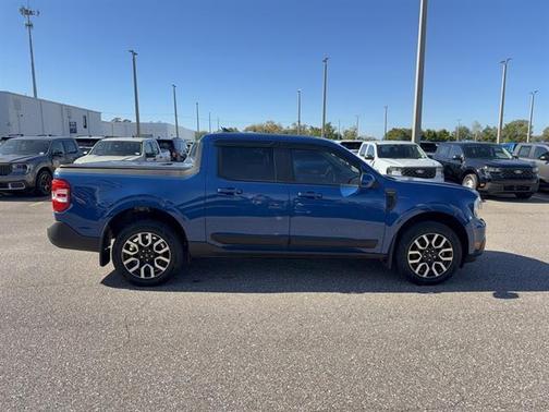 2023 Ford Maverick Lariat