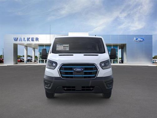 2025 Ford E-Transit Base
