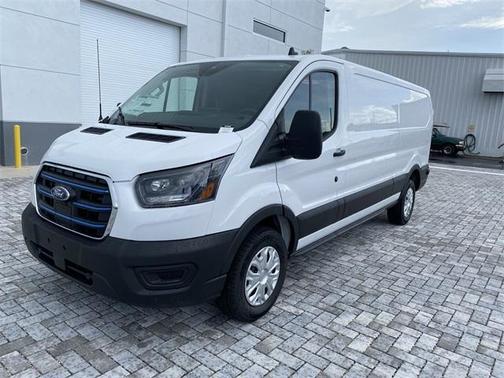 2025 Ford E-Transit Base
