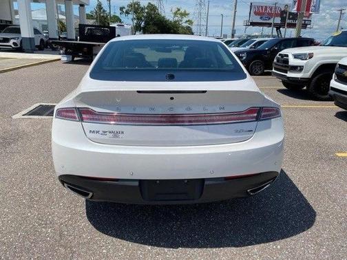 2016 Lincoln MKZ Base