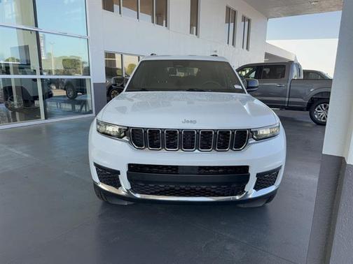 Bright White 2025 Jeep Grand Cherokee L Laredo