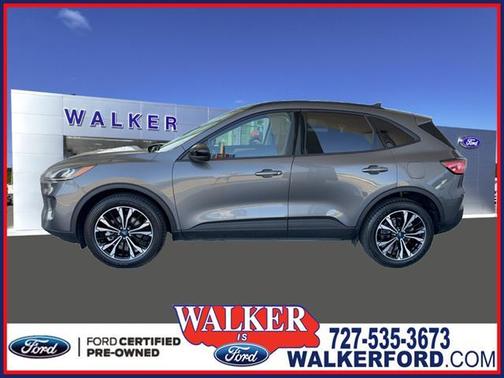 Carbonized Gray 2022 Ford Escape SE