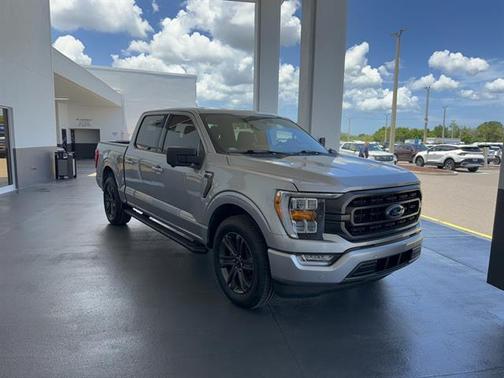 Iconic Silver 2023 Ford F-150 XLT