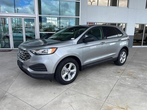 2020 Ford Edge SE