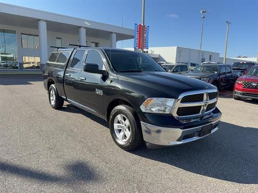 2017 RAM 1500 SLT