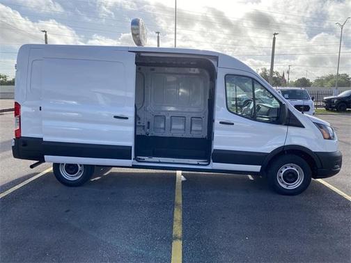 2025 Ford Transit-250 148 WB Medium Roof Cargo