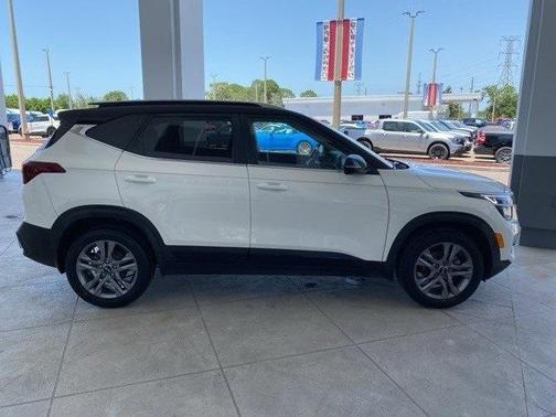 2021 Kia Seltos S