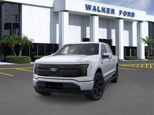 2025 Ford F-150 Lightning Platinum