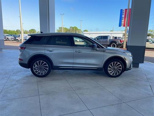 2023 Lincoln Corsair Reserve