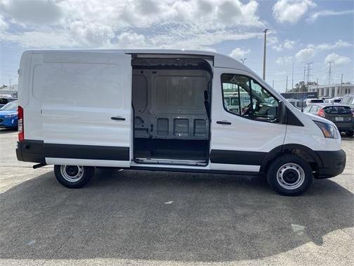 2025 Ford Transit-250 148 WB Medium Roof Cargo