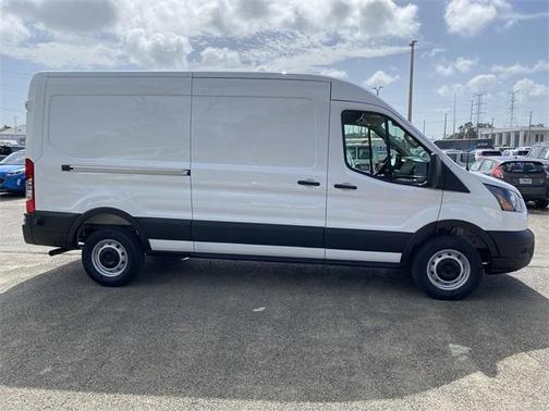 2025 Ford Transit-250 148 WB Medium Roof Cargo