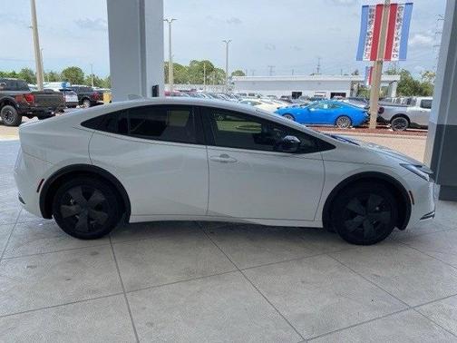 2024 Toyota Prius LE