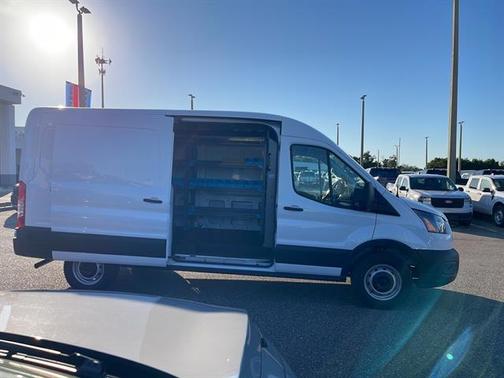 2026 Ford Transit-250 148 WB Medium Roof Cargo