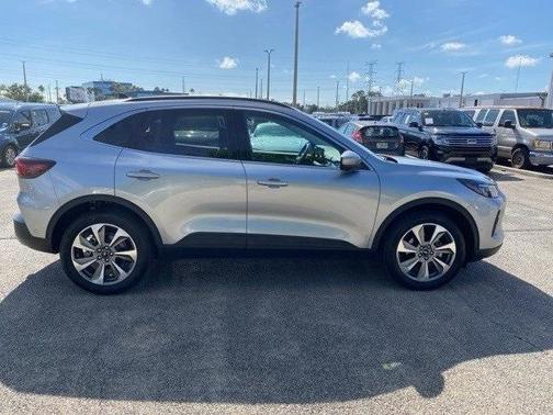 2024 Ford Escape Platinum